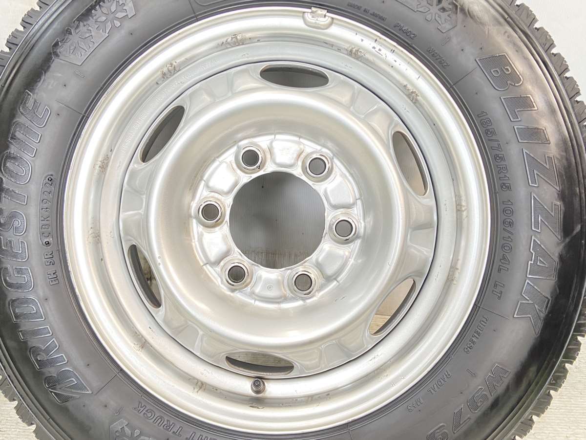 中古タイヤ スタッドレスタイヤ ホイールセット 4本セット 185/75R15 106/104 LT 日産純正 15x5.5 139.7-6穴 BS ブリザック W979_画像5