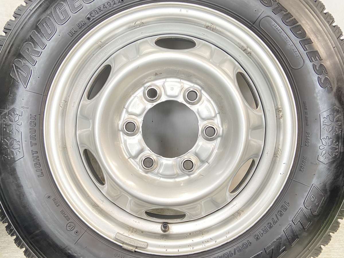 中古タイヤ スタッドレスタイヤ ホイールセット 4本セット 185/75R15 106/104 LT 日産純正 15x5.5 139.7-6穴 BS ブリザック W979_画像6