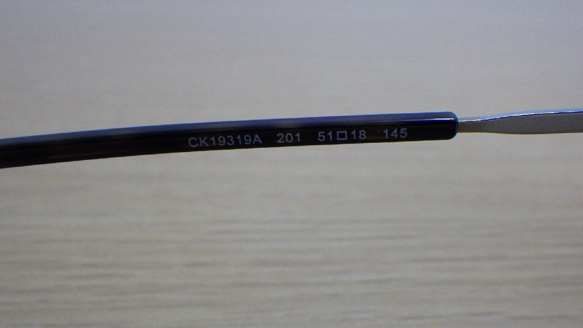 G184-623934 本物保証 展示デモ使用品 カルバンクライン メガネ サイズ51□18-145 シルバー ブラック フレーム_画像8