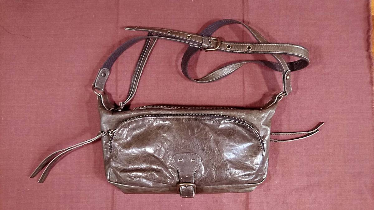 Dakota ダコタ ショルダーバック カーキ色 本革 中古 60