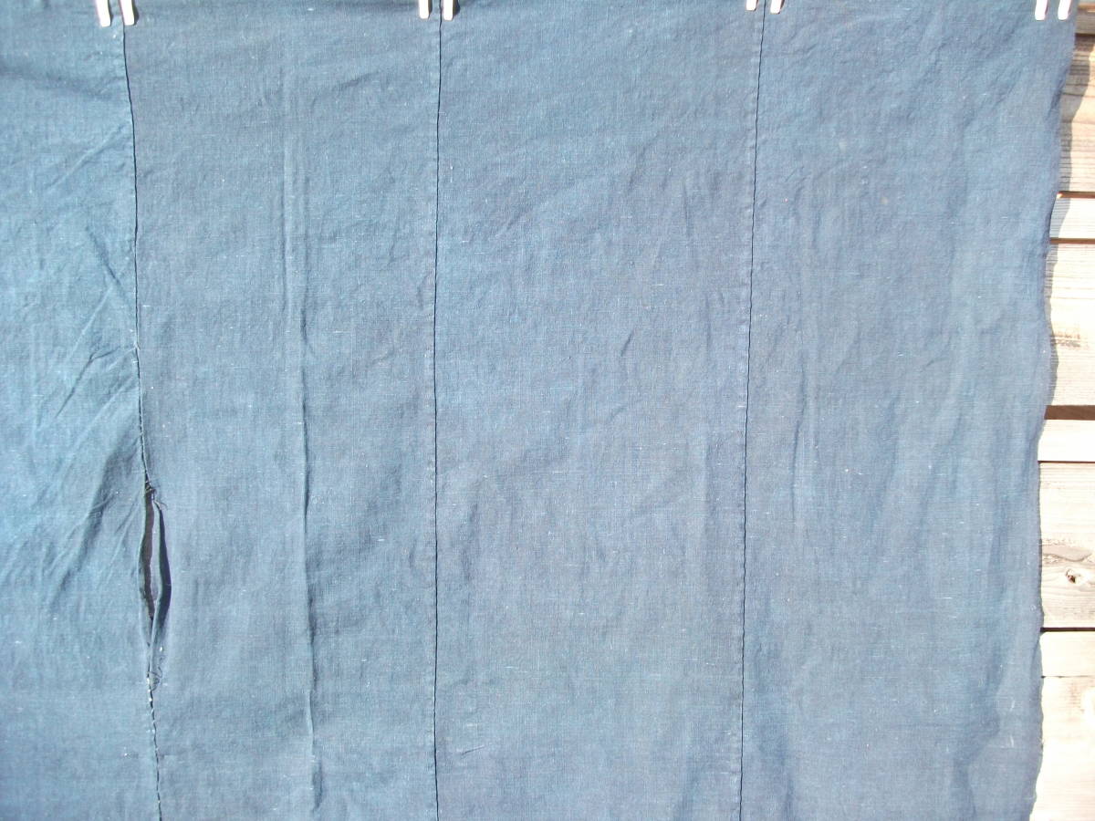 手織り藍染め　　「藍無地木綿　厚手　５巾」　　古布古民具古裂_表側で上の方の右１/４