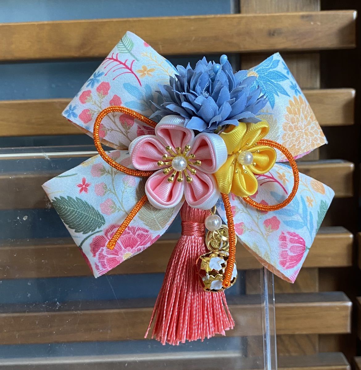  hand made ribbon Japanese style hair clip 18. flower tassel kimono . hakama The Seven-Five-Three Festival hair ornament cat pohs postage included 