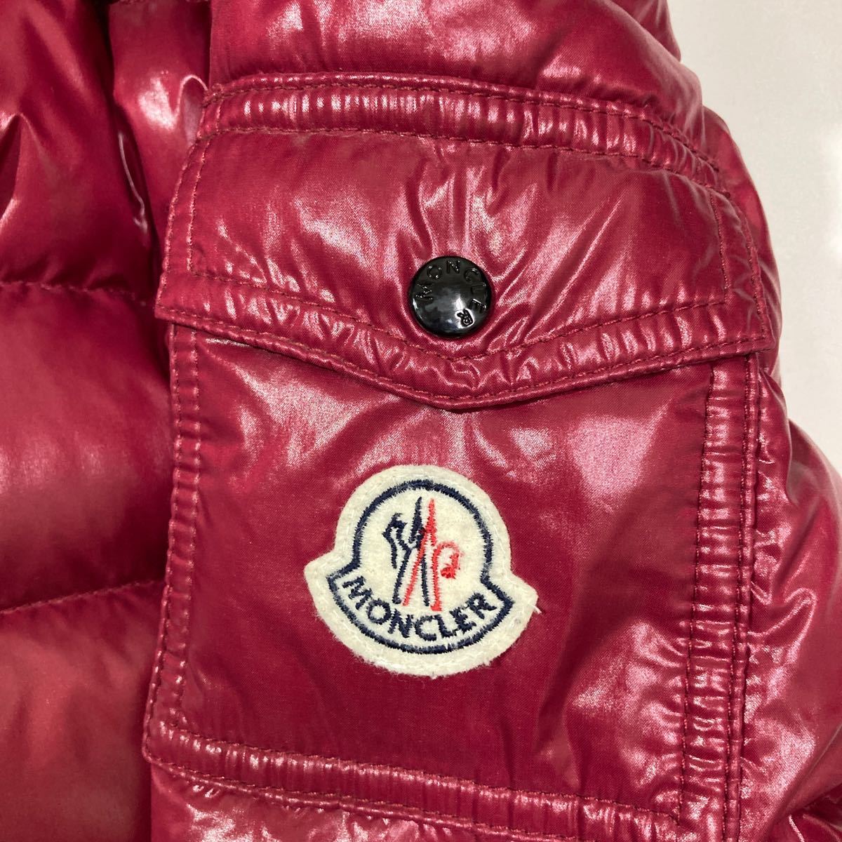 256 MONCLER モンクレール 正規品 高級 ダウンジャケット BADY GIUBBOTTO サイズ2 ワイン フード着脱 軽量 防寒 ririジップ 40103Q_画像4