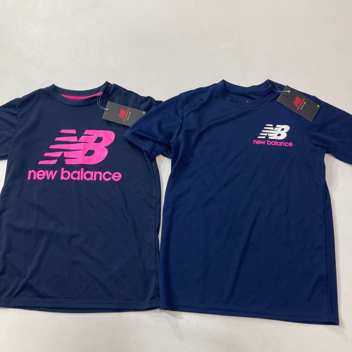 241 未使用 ニューバランス NEW BALANCE 半袖Tシャツ 2枚セット ジュニア 140cm ロゴ DRY 速乾 キッズ スポーツ 40112AAE_画像1