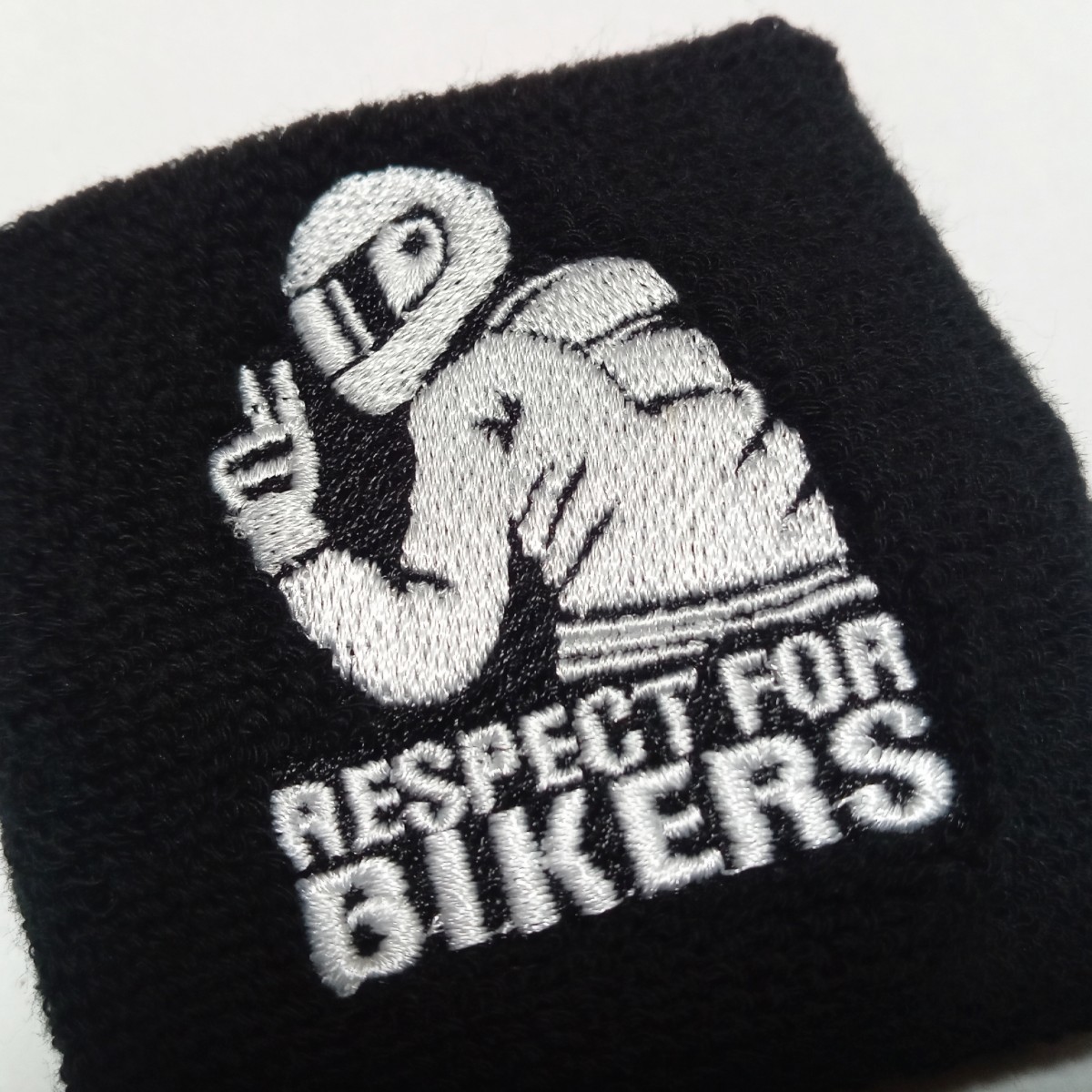 ブレーキ マスターシリンダー 別体 タンク カップ バンド バイク用 リストバンド カバー ブレーキオイルタンクカバー RESPECT FOR BIKERSの画像2