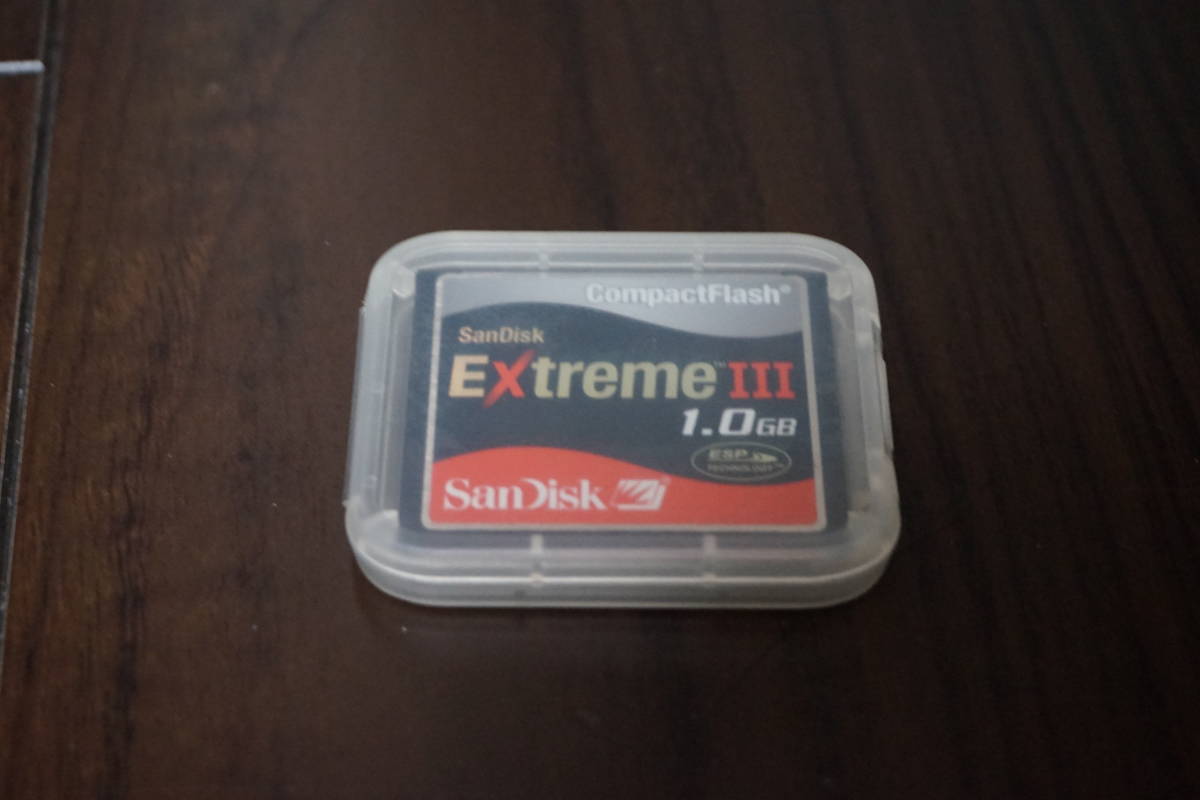 【中古/お得】SanDisk サンディスク　CFカード　Extreme3 1GB (ケース付き）_画像4