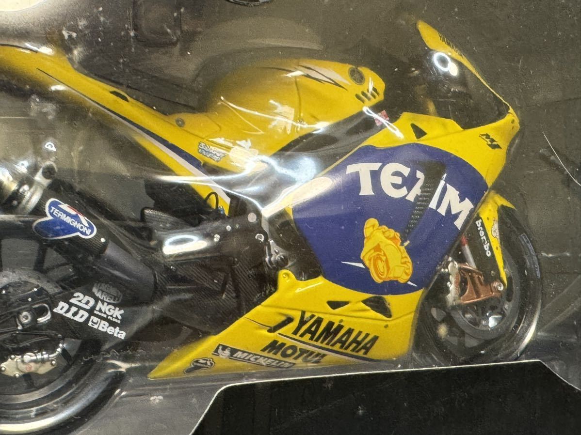 MINICHAMPS ミニチャンプス 1/12 122 063046 Yamaha YZR-M1 Valentino Rossi Camel Yamaha Team MotoGP 2006 V.ロッシ_車体のみです。フィギュアは別ページにて。