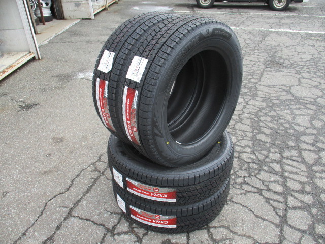 新品/在庫有☆ブリヂストン ブリザック/ＢＬＩＺＺＡＫ ＶＲＸ３☆２３５/６０Ｒ１９ １０３Ｑ☆スタッドレス ４本セット☆レクサス ＲＸ_画像1