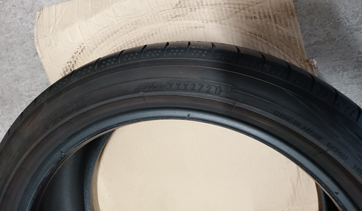 YOKOHAMA/ヨコハマタイヤ BluEartg-GT AE51 215/45R17 87W 2021年製 4本_画像6