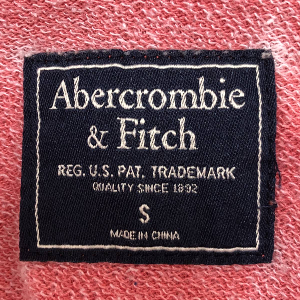 k2754 Abercrombie&Fitch アバクロ パーカー フルジップ 長袖 刺 ポケット S 薄い赤 メンズ 古着 USED ベーシックカジュアルスタイル _画像8