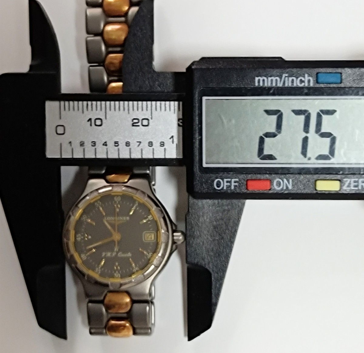 稼働品 ロンジン CONQUEST レディース腕時計 灰色文字盤 三針 デイト付き チタン製ブレスレット 新品電池 _画像8