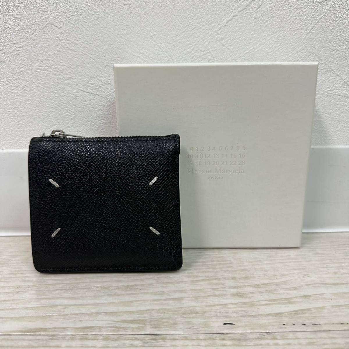 定番 Maison Margiela メゾン マルジェラ 2つ折り 財布 サイフ ウォレット シボ 四つ角 ステッチ WALLET S35UI0448 BLACK ブラック