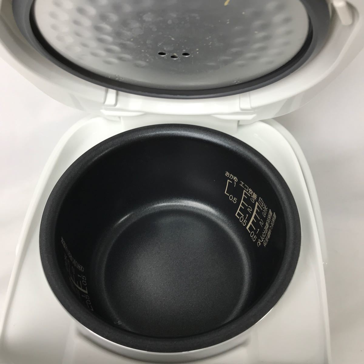 ★ ZOJIRUSHI 象印　炊飯器　NL-BC05 ホワイト_画像3