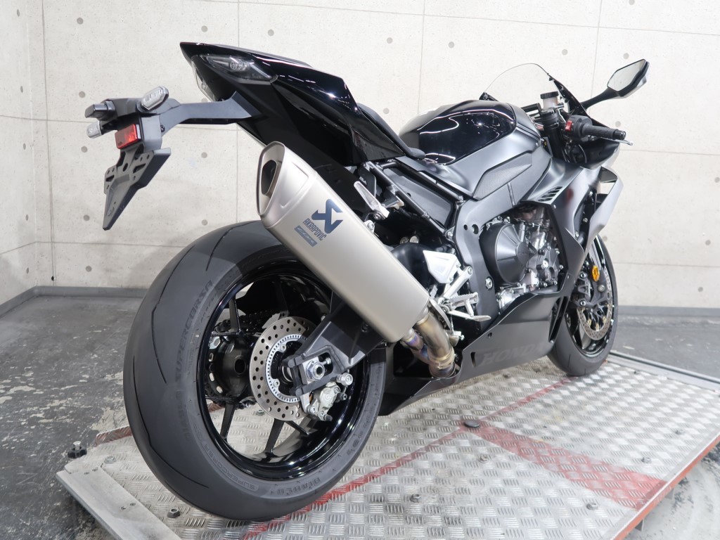 【51740】CBR1000RR-R　FIREBLADE♪SC82　万人向けのMotoGPマシン！【動画あり】_画像4