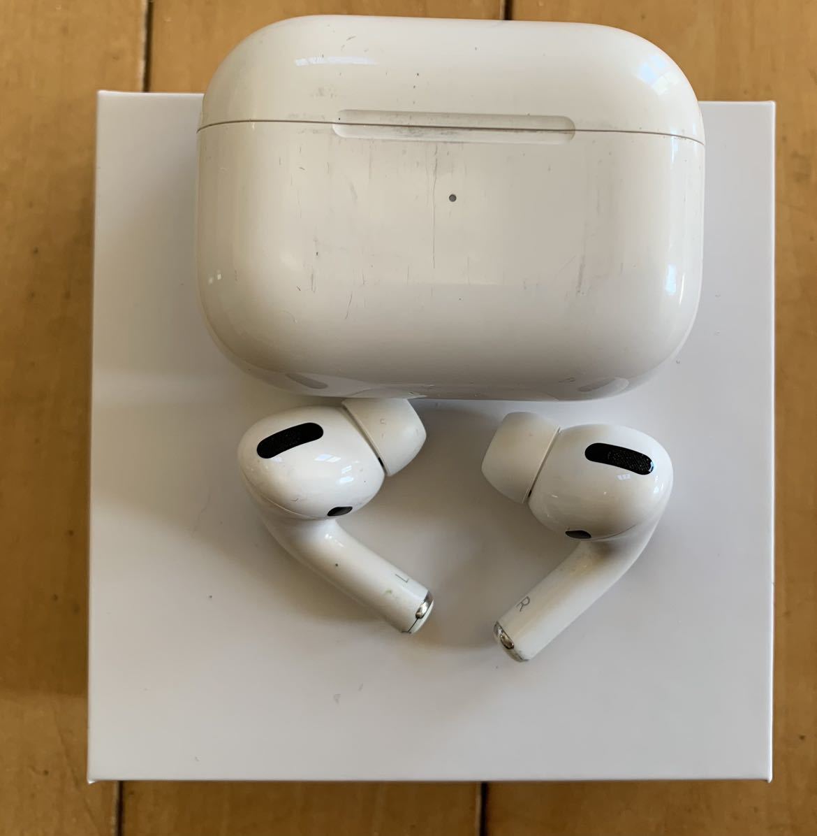 AirPods PRO 第一世代 Apple アップル イヤホン Bluetooth ワイヤレス
