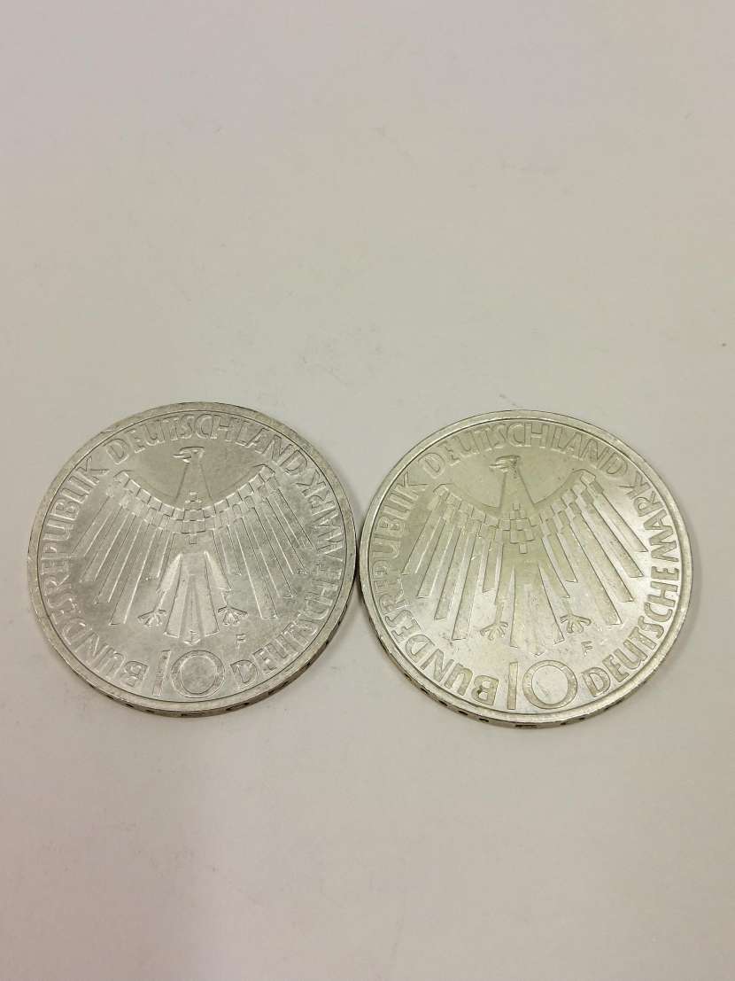 26416☆1972年 ミュンヘンオリンピック ドイツ10マルク銀貨 ２枚 硬貨 外貨 アンティークコイン　シルバー_画像3