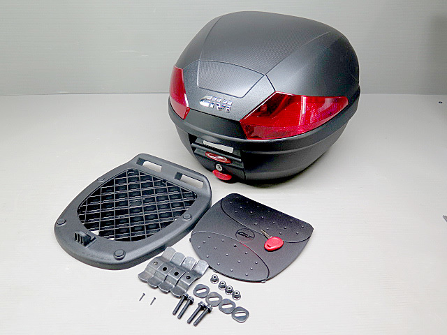 ○ GIVI トップケース リアボックス 29L B29N2 『鍵二つ付き』デイトナ PYT2410001_画像1