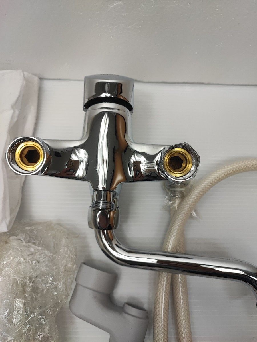 未使用 MOEN モーエン バス用シャワー付シングルレバー混合栓 JP10136 MOEN モーエン 水栓 バス用シャワー付シングルレバー混合栓 逆止