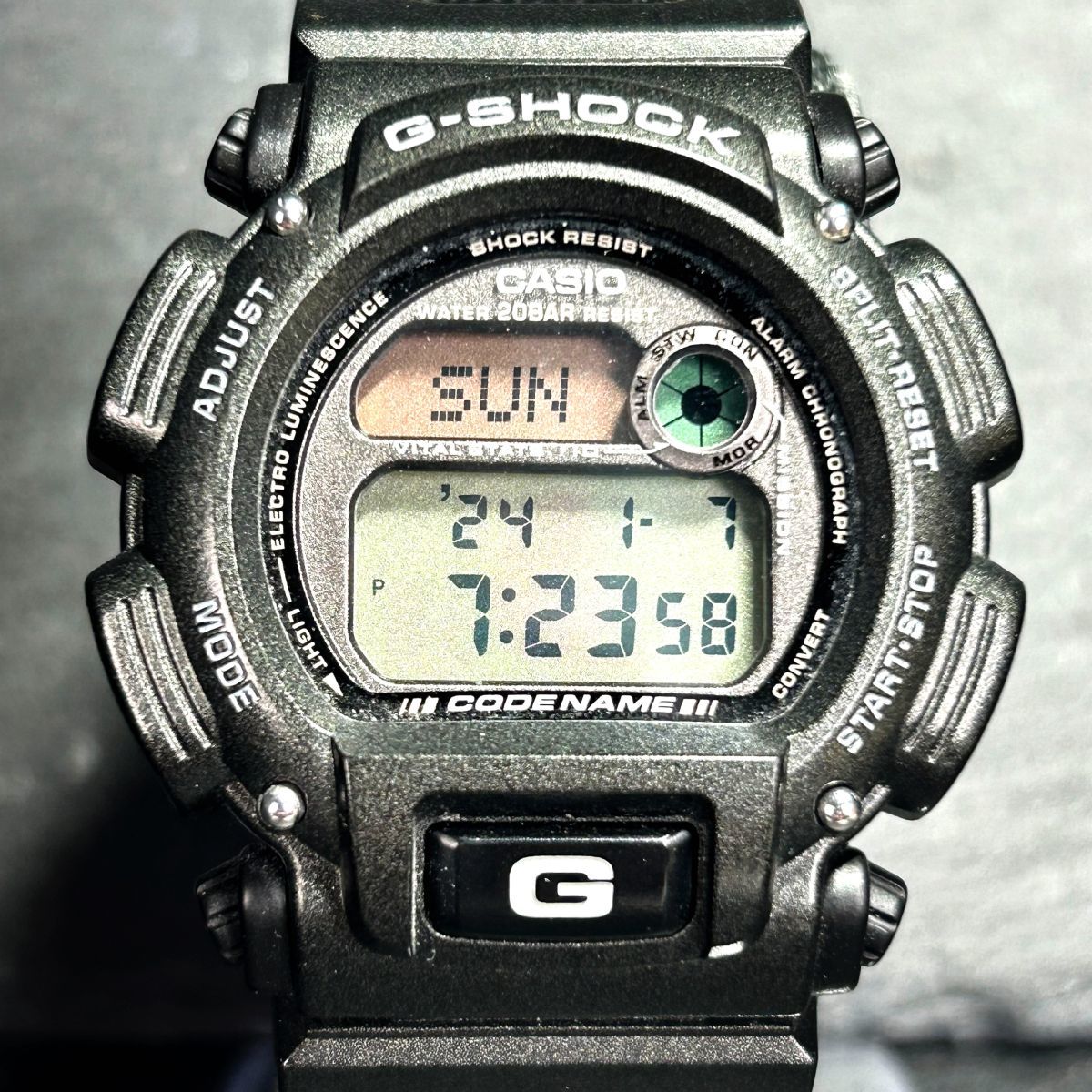新品 CASIO カシオ G-SHOCK CODENAME コードネーム DW-8800 腕時計 クオーツ デジタル カレンダー 多機能 新品電池交換済み ラウンド_画像3