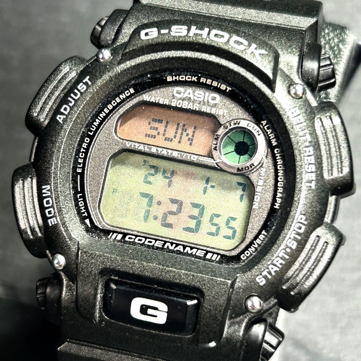 新品 CASIO カシオ G-SHOCK CODENAME コードネーム DW-8800 腕時計 クオーツ デジタル カレンダー 多機能 新品電池交換済み ラウンド_画像2