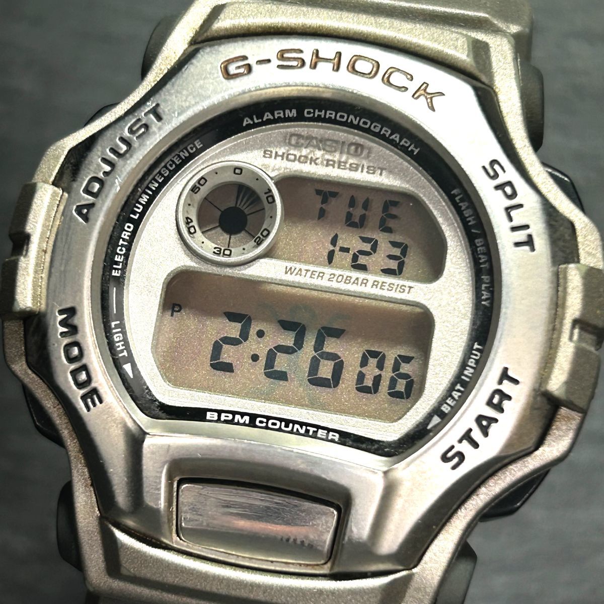 美品 CASIO カシオ G-SHOCK ジーショック XAYMACA ザイマカ DWM-102RX 腕時計 クオーツ デジタル カレンダー 多機能 新品電池交換済み_画像2