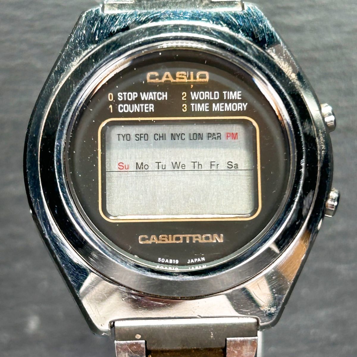 レア CASIO カシオ Casiotron カシオトロン R-17 腕時計 クオーツ デジタル ステンレススチール ブラック文字盤 メタルバンド メンズ_画像3