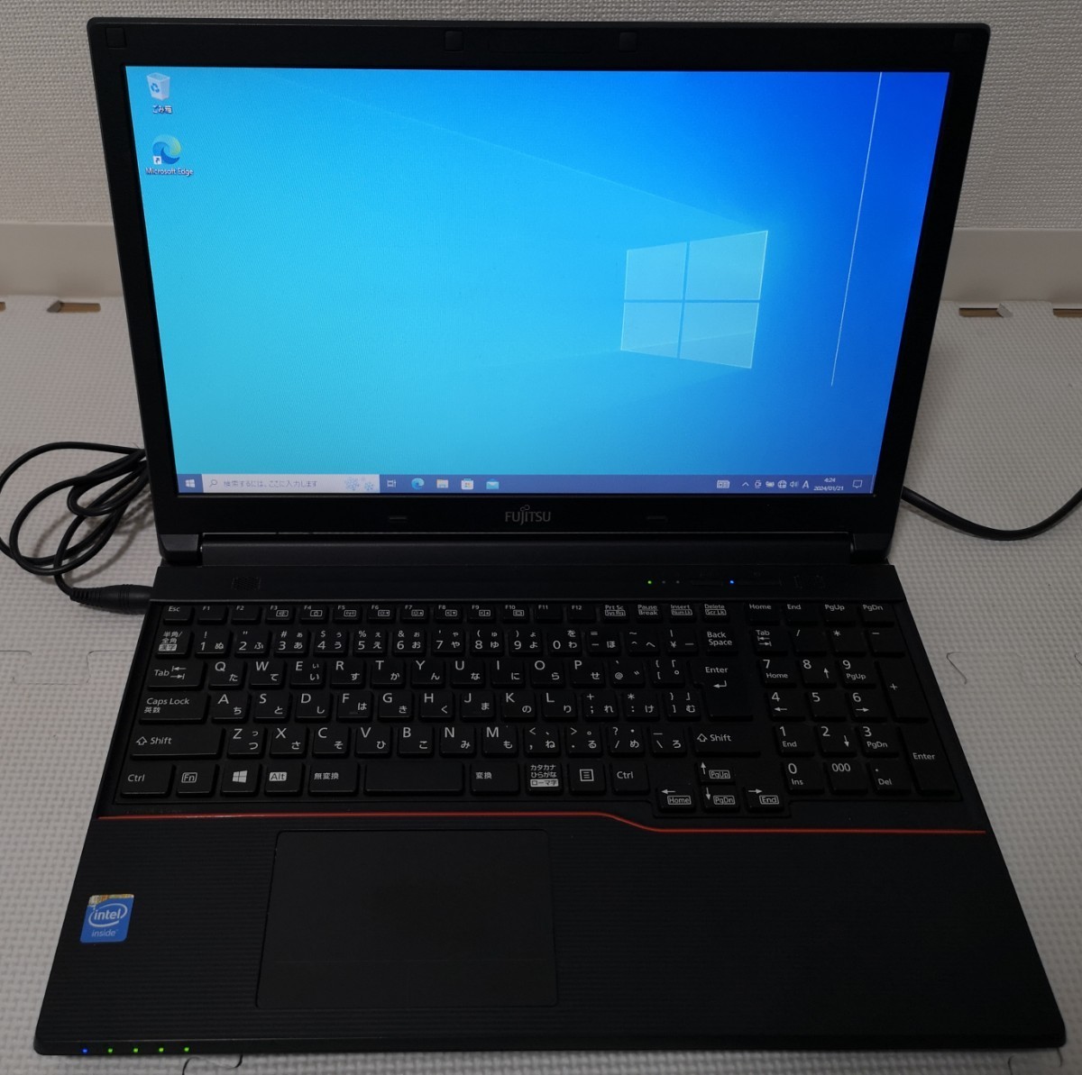 富士通■FMVA08030P■LIFEBOOK A574■Windows10Pro■celeron2950m 2.0GHz■メモリ4.0GB■500GB_画像1