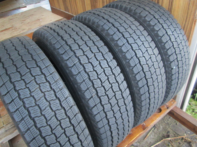 【送料無料】 中古グッドイヤー　アイスナビカーゴ 195/80R15 107/105　　4本_画像1