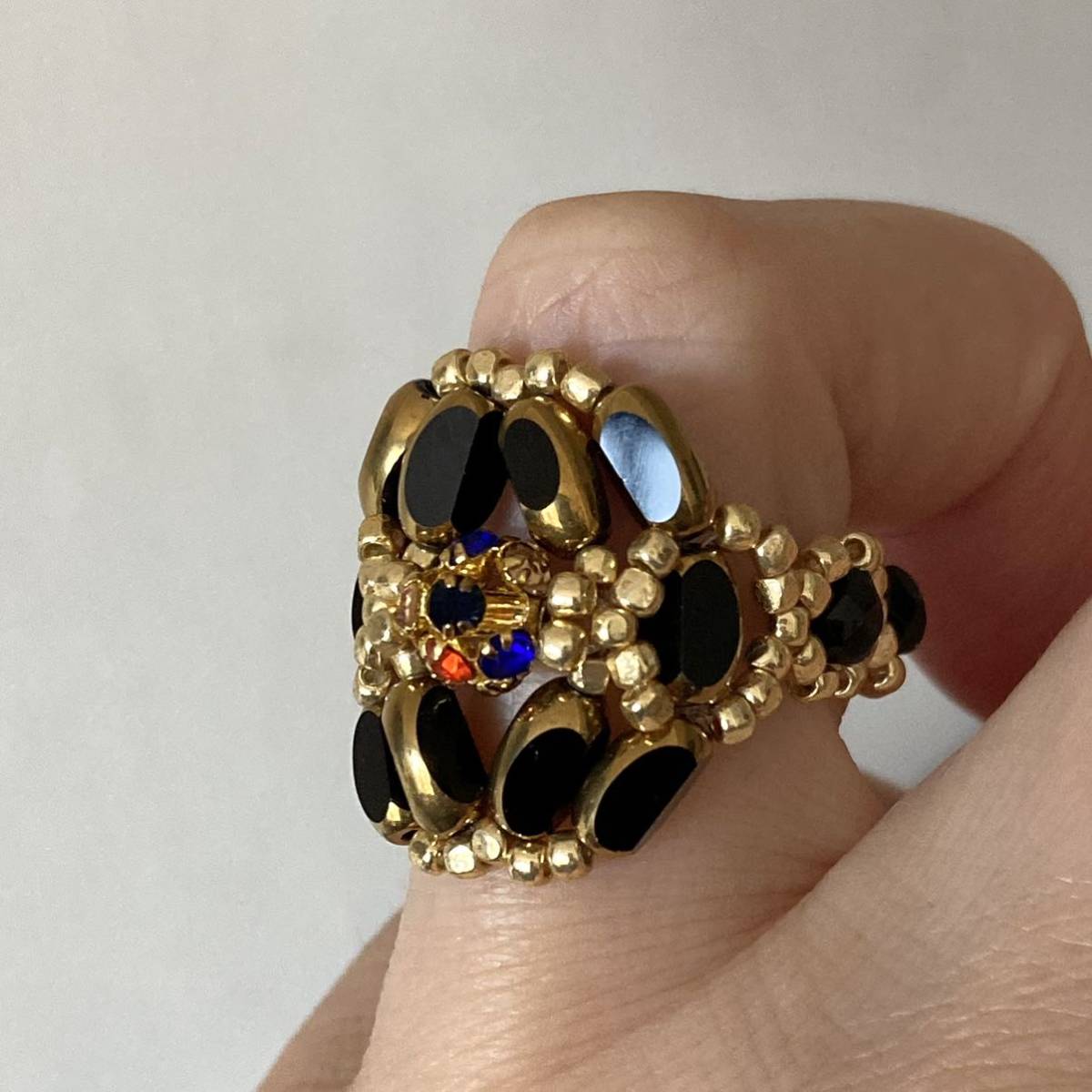 16-18 number colorful . rhinestone . jujube beads. ring black × Gold 