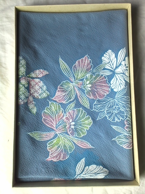* unused * floral print. .. blue ... furoshiki 1 sheets 