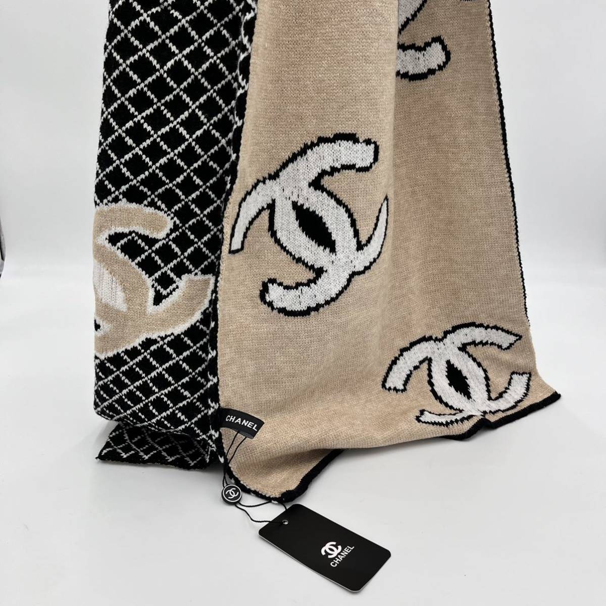 CHANEL シャネル ショール　ストール　マフラー　カメリア　リバーシブルマフラー　黒　ベージュ　海外並行輸入_画像6