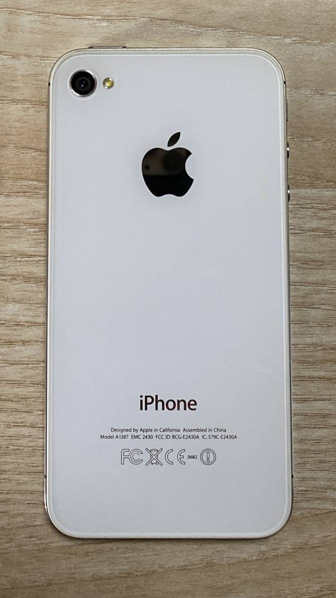 Apple 【iPhone 4S】 (16GB) 色：ホワイト au ○判定 MD240J/A_画像3