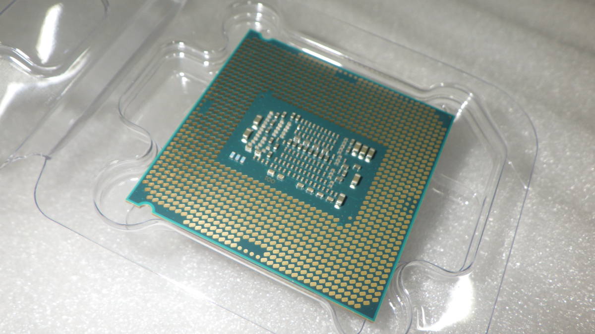 ■INTEL/CPU■第8世代/LGA1151■インテル Core i3-8100 BOX [BX80684I38100]■中古■　★即決★_画像9