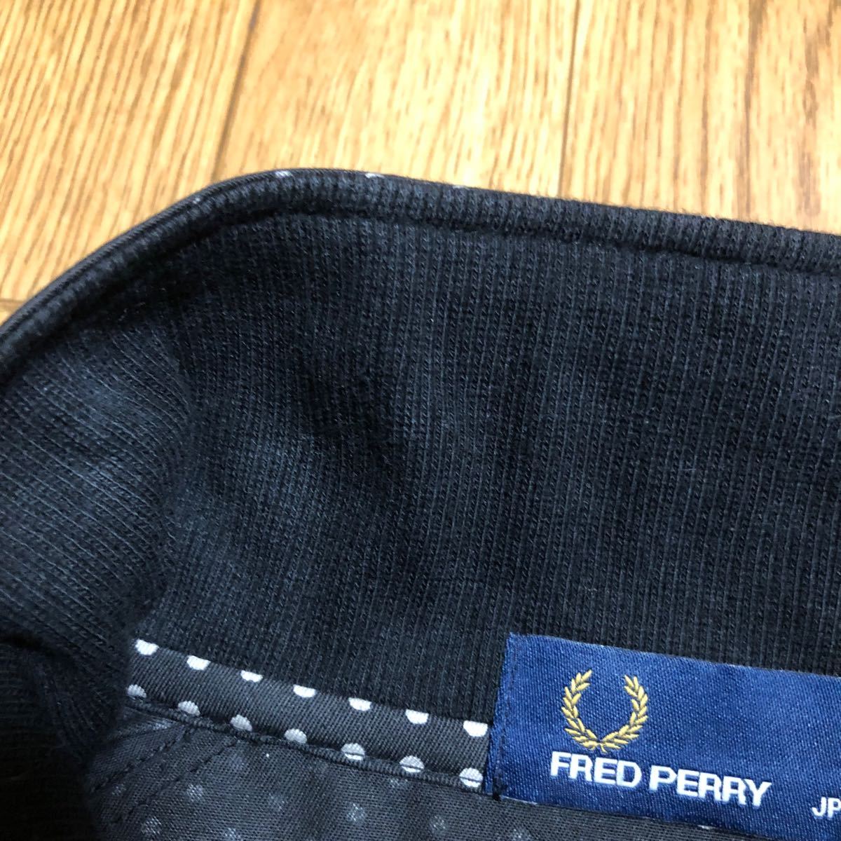 FRED PERRY シャツ ジャケット ドット柄 黒 白 赤 Lサイズ ジップアップ ヒットユニオン社 フレッドペリー_画像3