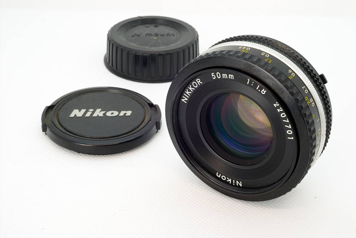 【極美品】実写確認済み ニコン Ai-s Nikkor 50mm f1.8S オールドレンズ カビ くもりなく綺麗な光学 パンケーキレンズ MF Nikon_画像1