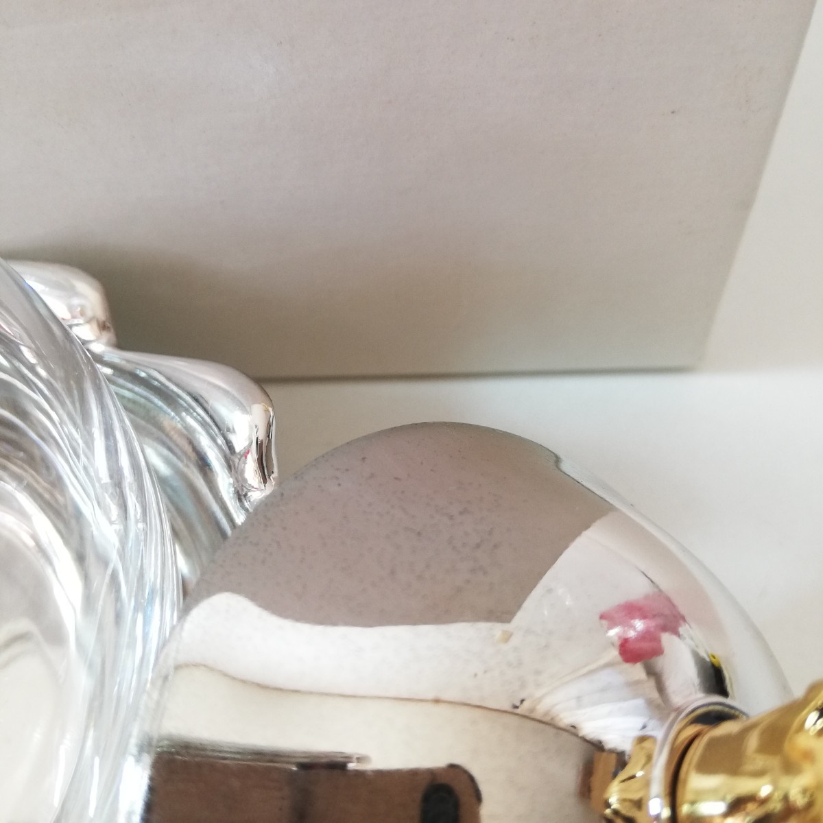 金銀仕上げ 金属製 スワン型 シュガーポット 高さ16cm×幅12cm 未使用品 [平成レトロ 茶器 金メッキ 銀メッキ 白鳥 ハクチョウ]の画像5