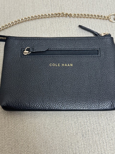 COLE HAAN コールハーン　チェーン付　ポーチ　黒色　美品_画像3