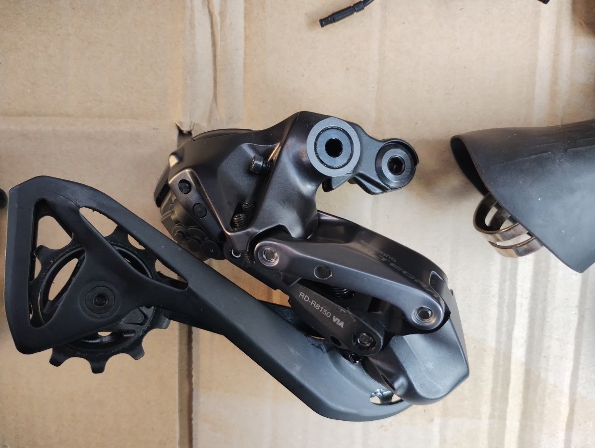 中古美品) SHIMANO シマノ ULTEGRA アルテグラ 電動Di2 R8170 中古美品) SHIMANO シマノ ULTEGRA アルテグラ 電動Di2 R8170