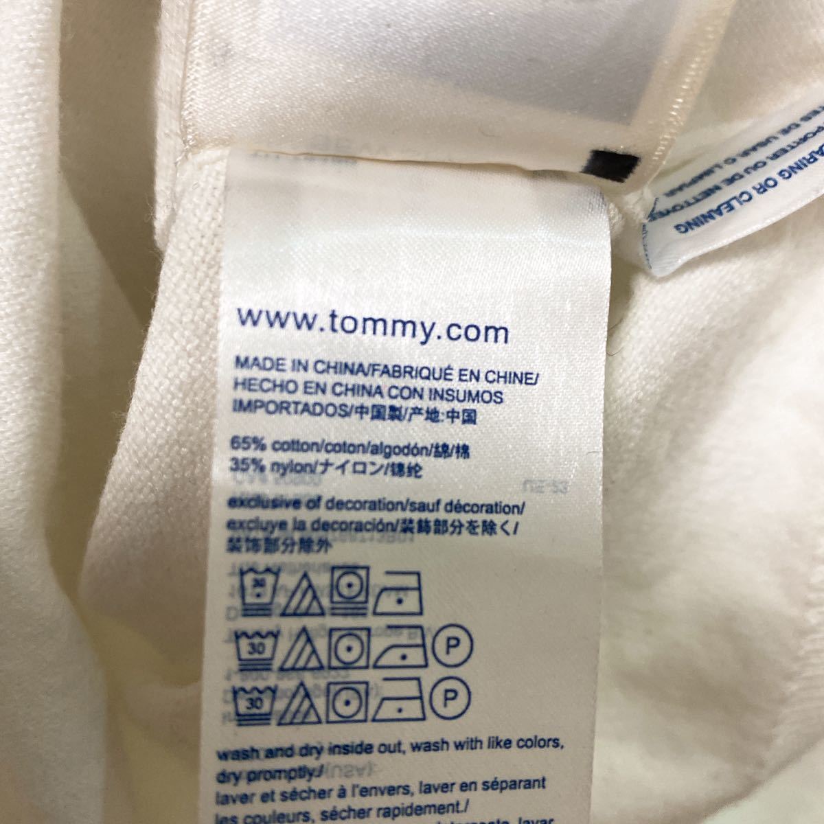 トミーヒルフィガー　ニット　セーター　Vネック　フラッグロゴ　男女兼用　Mサイズ　Tommy hilfiger ユニセックス　ワンポイント刺繍ロゴ_画像6