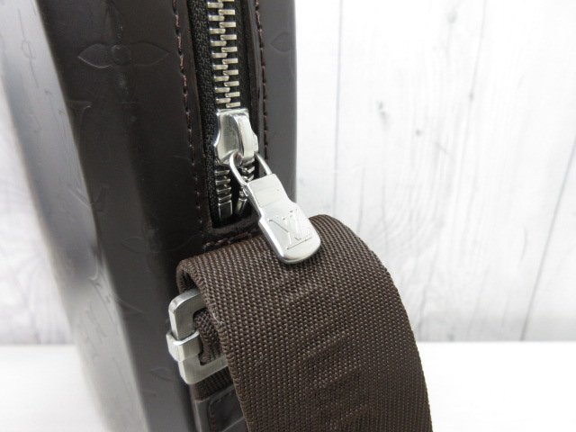極美品 LOUIS VUITTON ルイヴィトン モノグラム グラセ ボビー 極美品 LOUIS VUITTON ルイヴィトン モノグラム グラセ ボビー