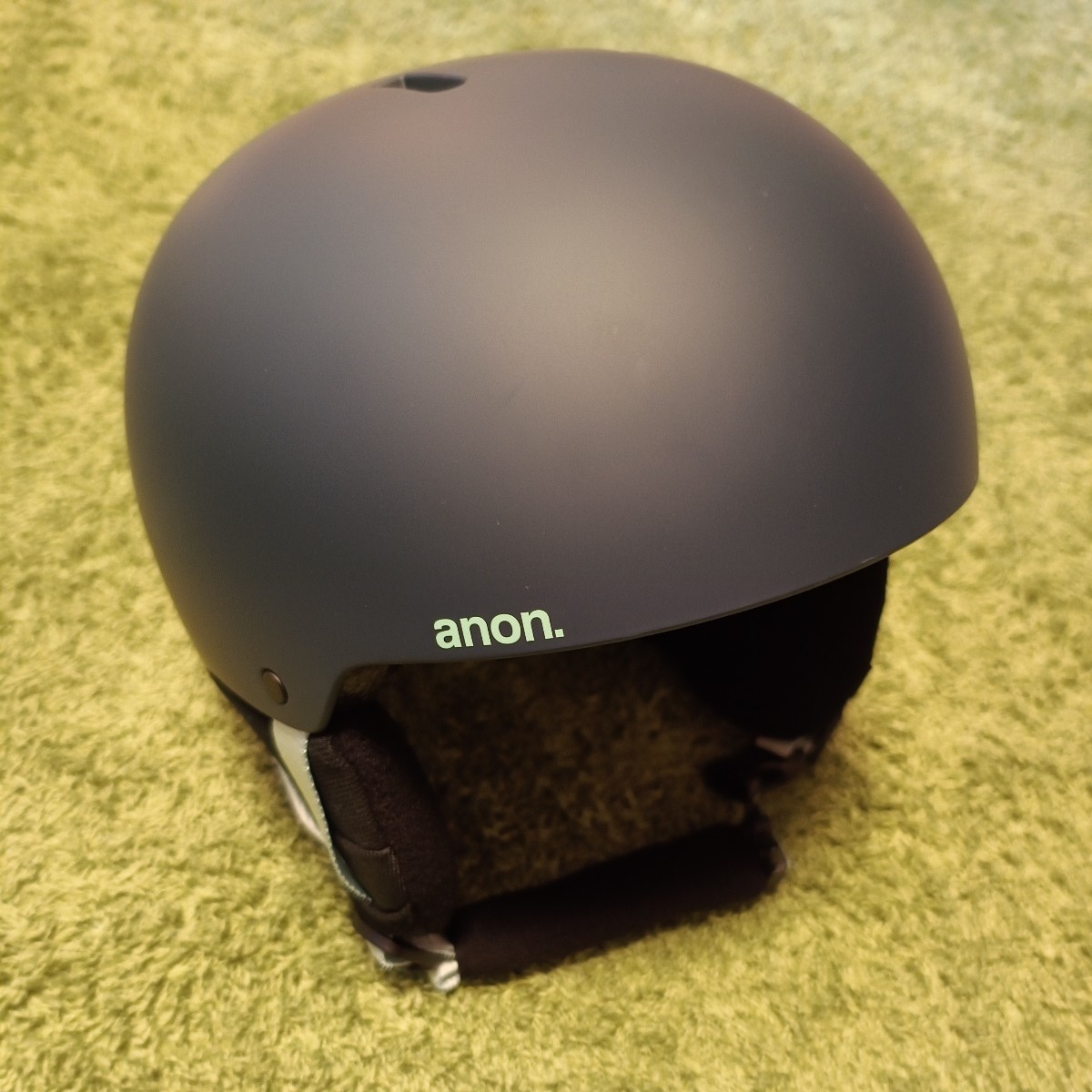 【新品】　anon ヘルメット　Sサイズ
