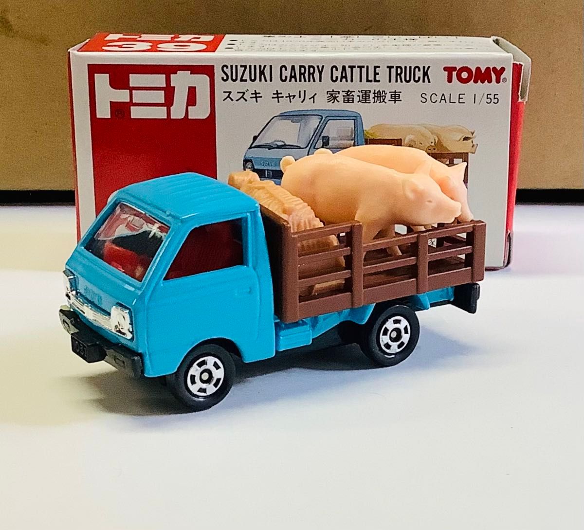 ミニカー　 トミカ　スズキキャリィ家畜運搬車　豚さん　TOMY   赤箱　SUZUKI 