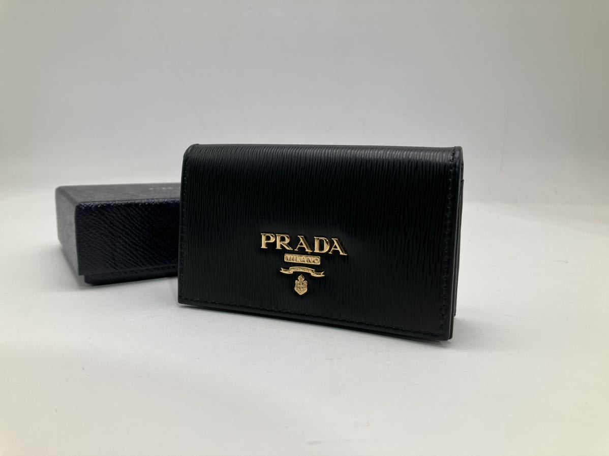 ☆【売り切り】PRADA（プラダ）カードケース 名刺入れ 《美品》_画像1