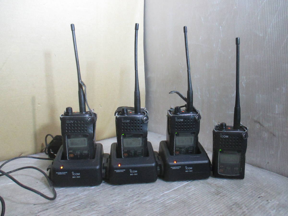 「E2-3/I61113-1]★iCOM WATERPROOF UHF 無線電話装置IC-UH37CTM　4台　BC-161充電台3台★