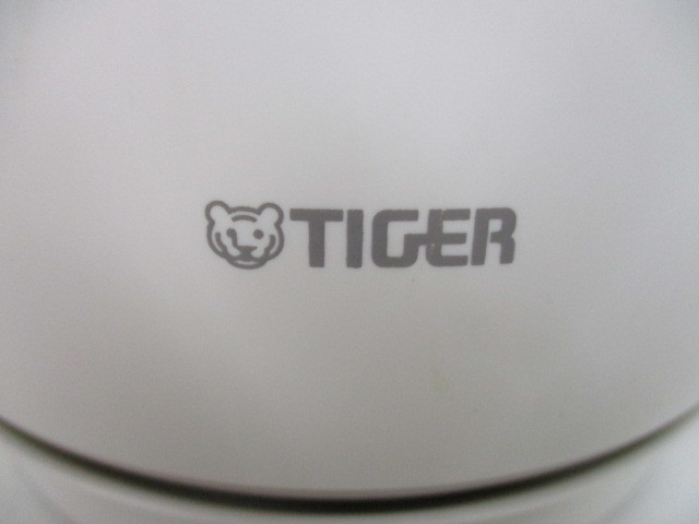 TIGER タイガー　電気ケトル　PCM-A080　2020年製　0.8L　マットホワイト　保管品　激安1円スタート_画像3