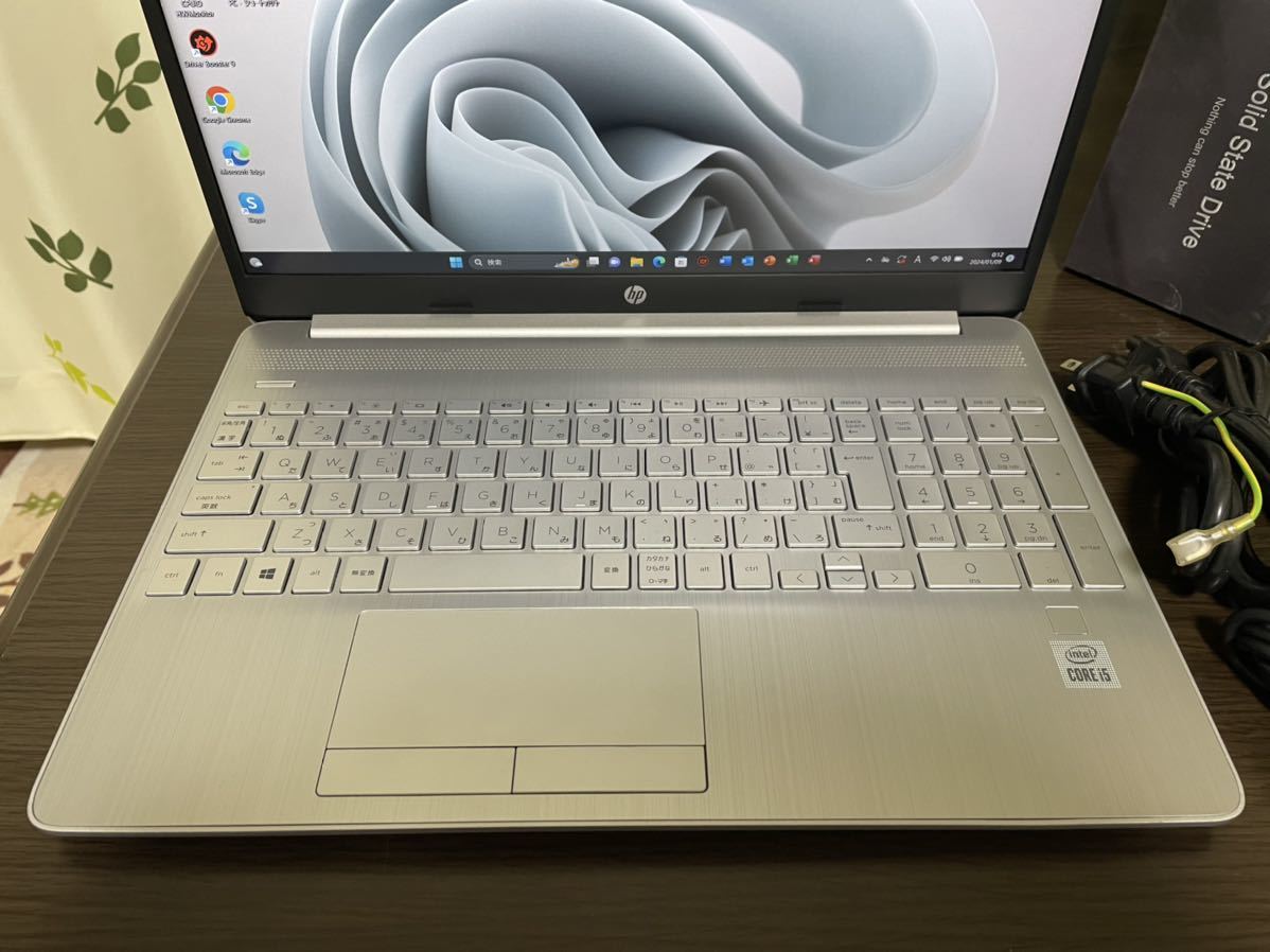 (ほぼ新品)第10世代Intel Core i5 1035G1 HP NoteBook 15sメモリ8GB/新品NVMe512GB/Bluetooth/Wifi/Webカメラ/Office/15.6型FHD(保証)_画像4