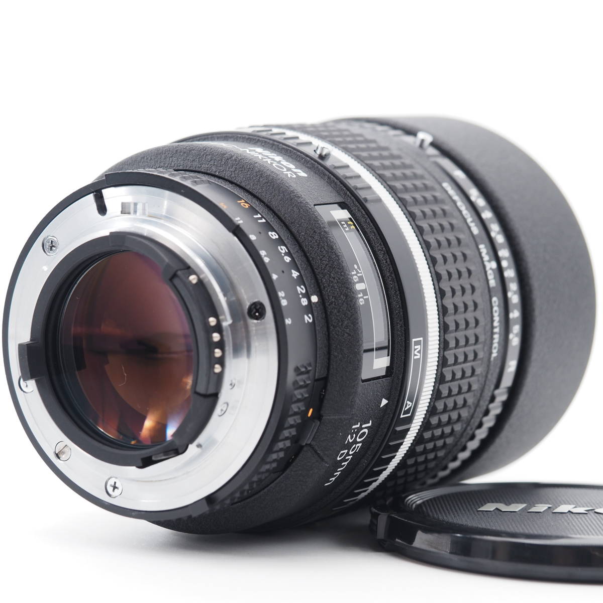 101639☆極上品☆Nikon 単焦点レンズ Ai AF DC Nikkor 135mm f/2D フルサイズ対応_画像2