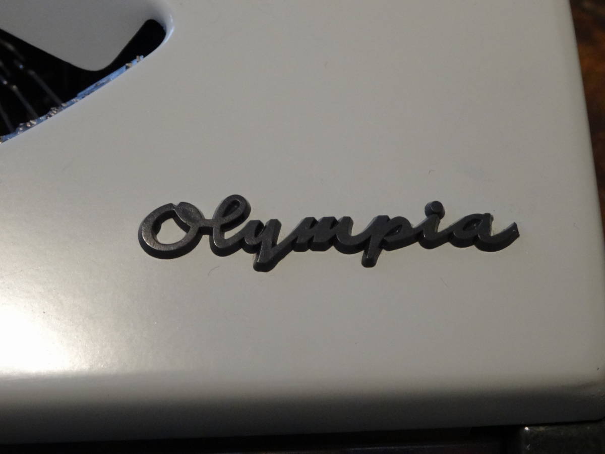 ■ 動作確認済 Olympia SF Deluxe (Model99) タイプライター 欧文キーボード オリンピア 概ね美品 ■_画像6