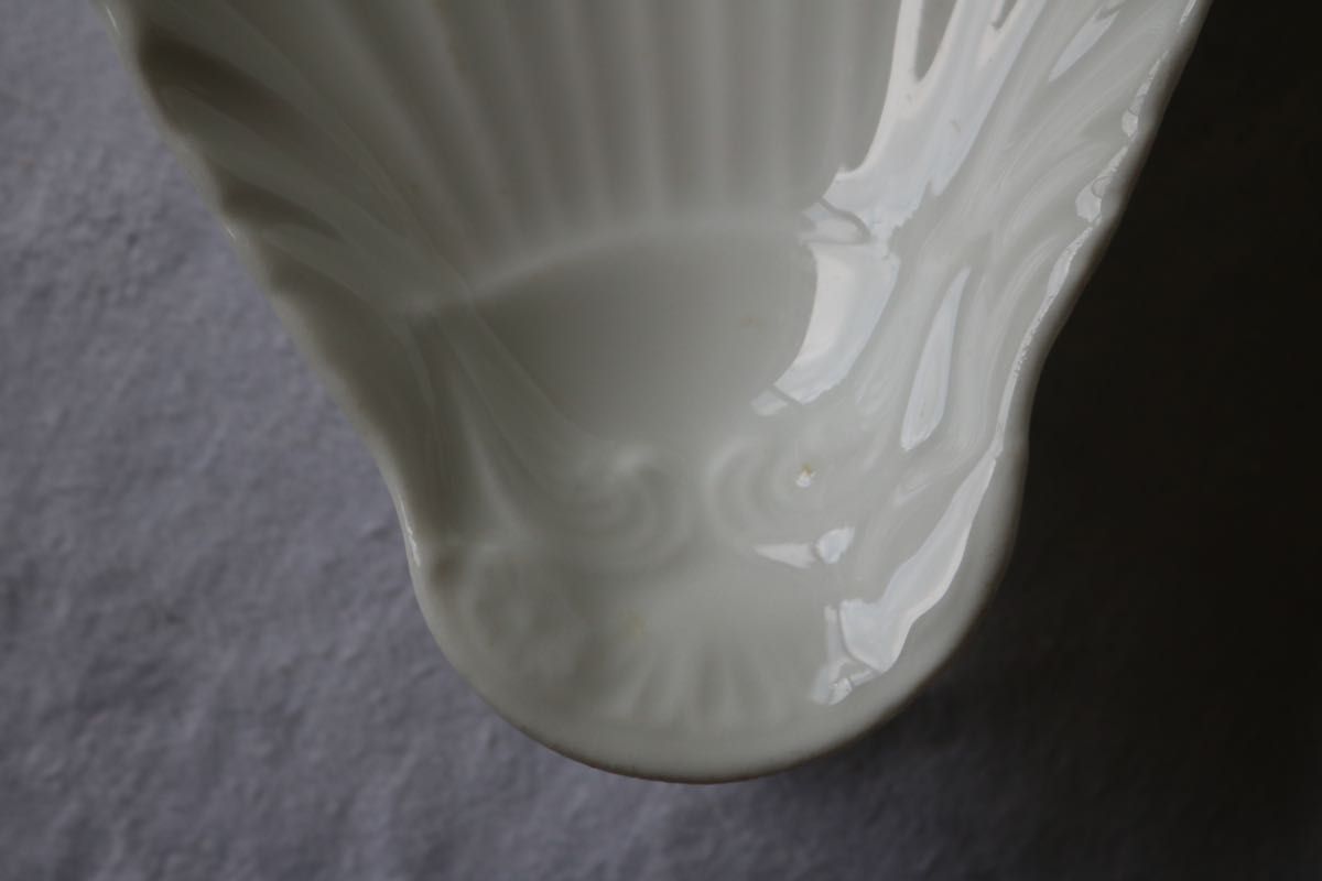 フランス アンティーク 陶器 シェル 白色 白磁　ラヴィエ