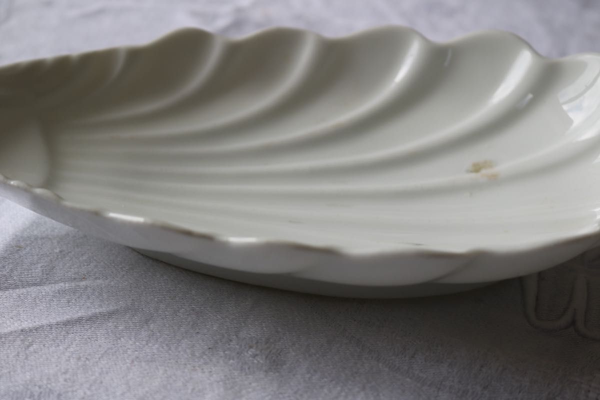 フランス アンティーク 陶器 シェル 白色 白磁　ラヴィエ